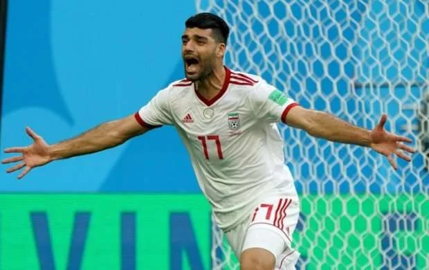 İran millisinin hücumçusu İtaliya nəhənginə keçdi 