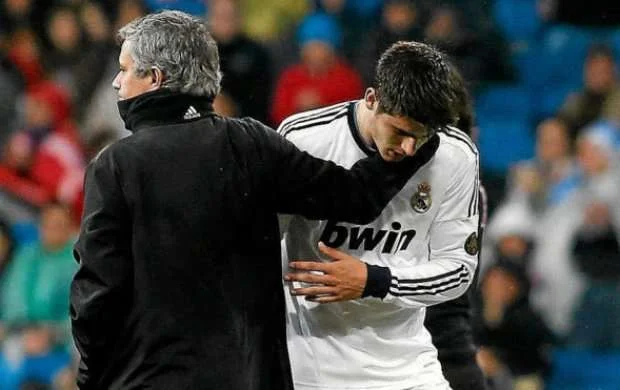 Mourinyu ispan ulduzu "Fənərbağça"ya gətirir 