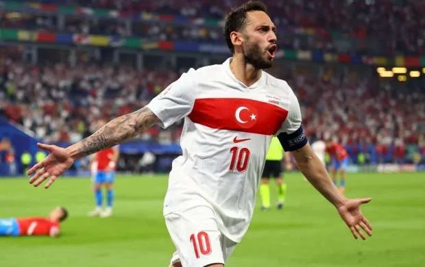 AÇ-də ən çox dəqiq ötürmə edənlər açıqlandı - Çalhanoğlu 7-ci yerdədir 