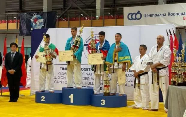 Azərbaycan karateçisi Dünya Kubokunda medal qazandı 