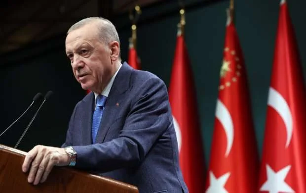 "Kimsə fransızlara "niyə xoruzlanırsan" deyirmi? - Rəcəb Tayyib Ərdoğan 