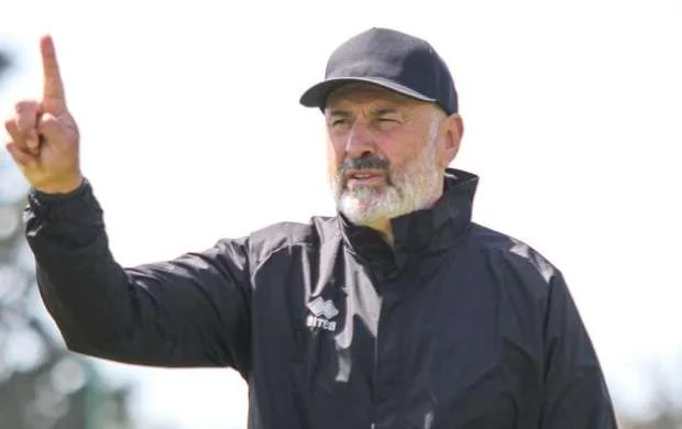"Neftçi"nin sabiq baş məşqçisi İran klubunda 