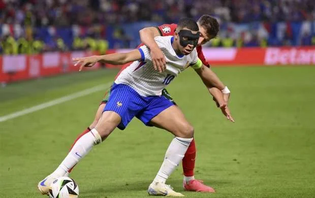 "Mbappe kapitan olmağa layiq deyil, çünki..." 