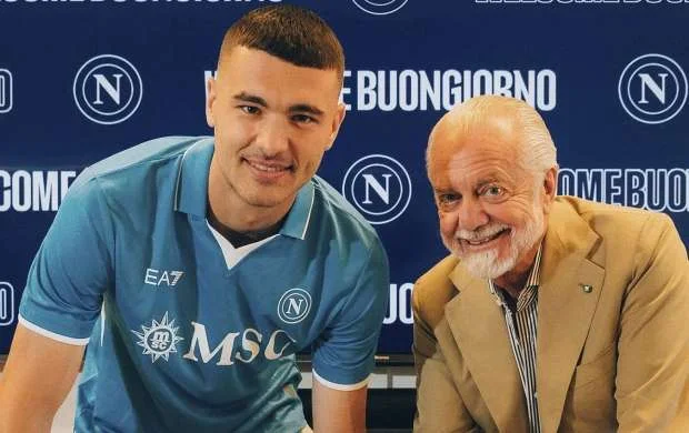"Napoli"dən yeni transfer - RƏSMİ 