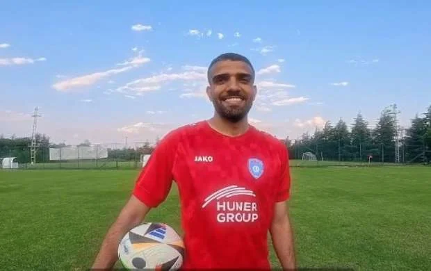 "Turan Tovuz" iranlı futbolçu ilə müqavilə bağladı - RƏSMİ 