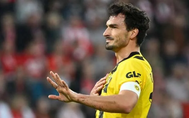 Hummels İspaniya nəhənginin "radar"ına düşdü 