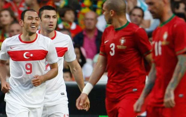 Türkiyə millisinin sabiq hücumçusu futbolçu karyerasını bitirdi 