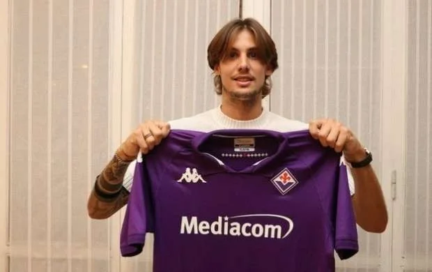 "Fiorentina" yeni transfer reallaşdırdı -RƏSMİ 