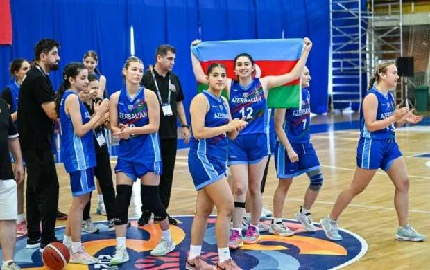 Azərbaycan millisi Kipri yenib finala çıxdı 
