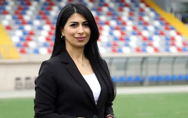 Zümrüd Ağayeva Albaniyaya gedir 
