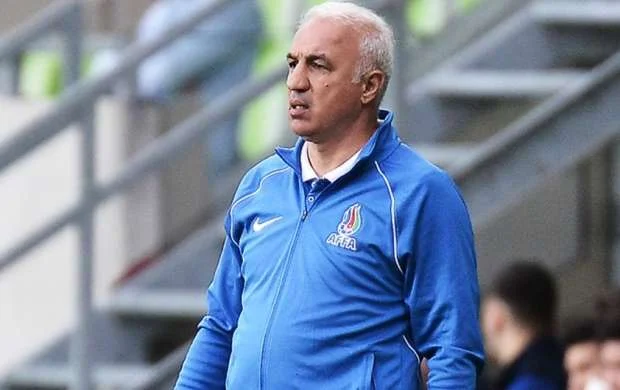 Arif Əsədov Azərbaycan millisindən getdi 