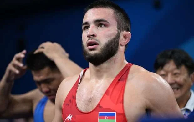 Paris-2024: Nurmaqomedov 1/4 finalda uduzdu 