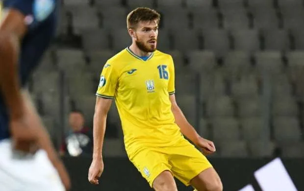Ukrayna millisinin üzvü "Trabzonspor"da - RƏSMİ 