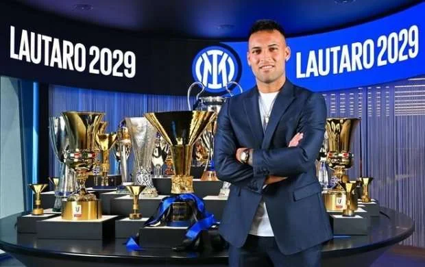 İtaliya çempionu argentinalı ilə bağlı qərarını verdi 