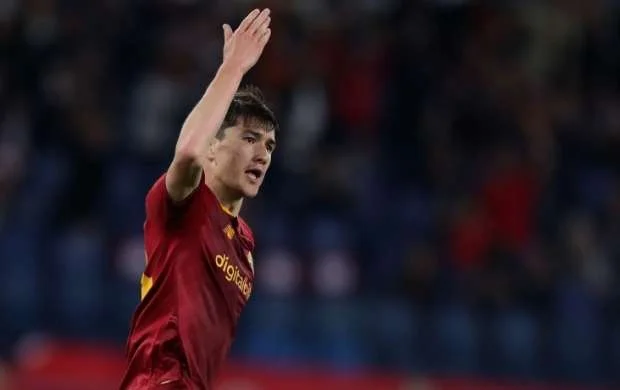 "Roma" özbək hücumçunu MLS klubuna satır 
