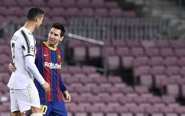 Tarixin ən yaxşı hücumçuları açıqlandı - Messi və Ronaldu "20-liy"ə düşmədilər 