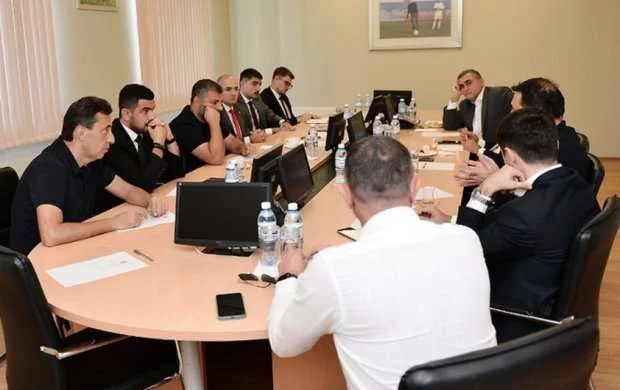 Klublar Komitəsinin iclası keçirildi 