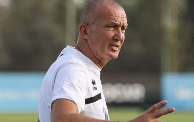 "Rəqib qapıçının topu meydandan çıxarmasına ehtiyac yox idi" - Roman Qriqorçuk 