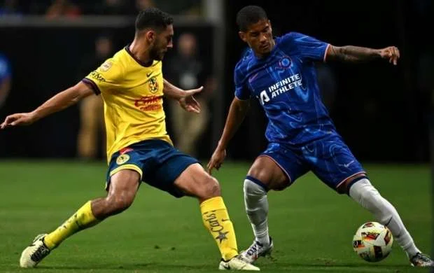 Ronaldunun klubu "Çelsi"nin hücumçusunu transfer etdi - RƏSMİ 