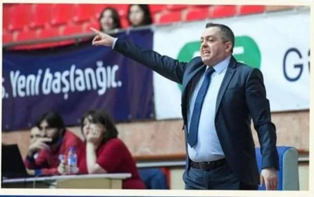 Gəncə klubu türk mütəxəssisi yola saldı 