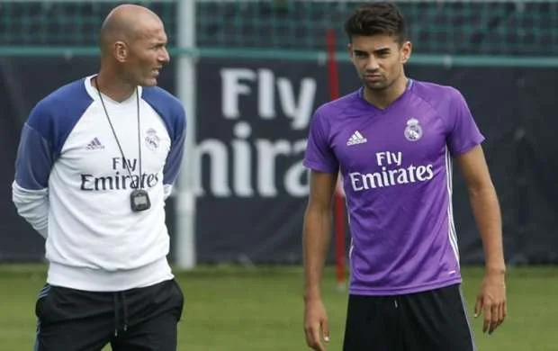 Zidan karyerasını bitirdi 