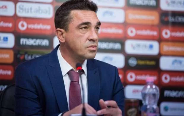Azərbaycanlı hücumçu üçün yeni baş məşqçi 