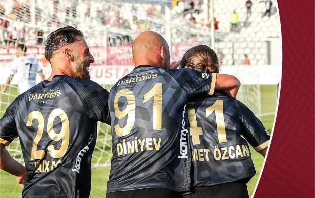 Renatla Coşqunun duelində sevinən tərəf Diniyev oldu 