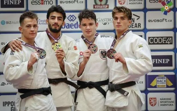 Azərbaycan cüdoçularından ilk gündə 2 medal 