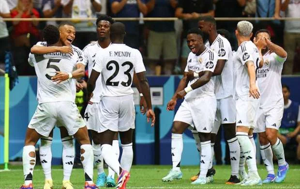 "Real" La Liqa tarixinin rekorduna 3 oyun qaldı 