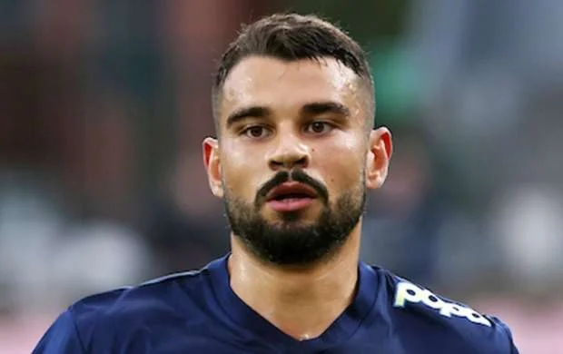 Rus futbolçulara görə matç yarımçıq qaldı -Finlandiyada 