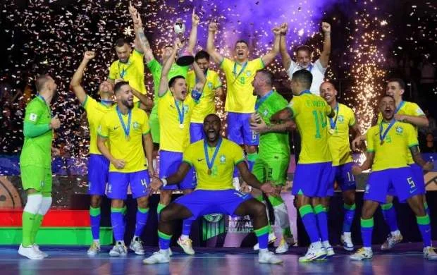Braziliya 12 ildən sonra bunu bacardı 