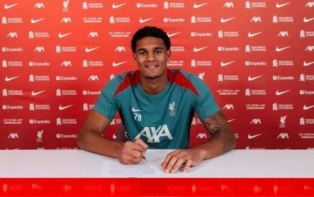 "Liverpul"da yeni müqavilə - RƏSMİ 