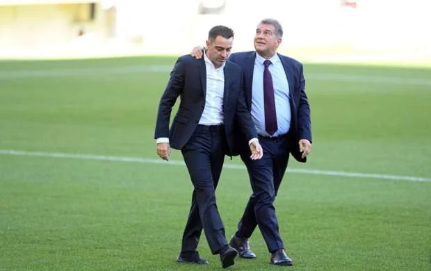 Xavi ilə Laporta üz-üzə gəlsələr də... 