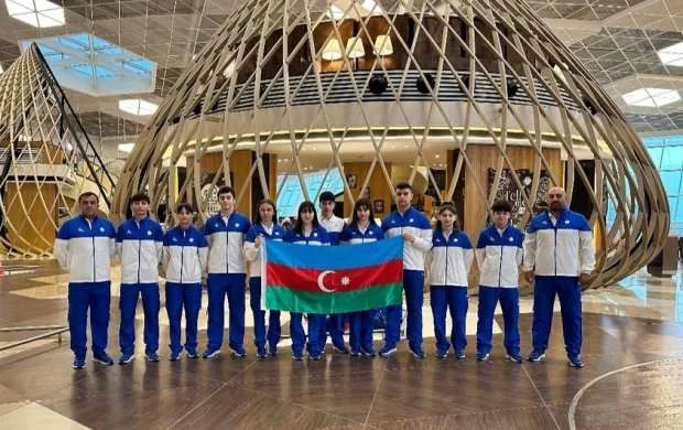 Azərbaycanın stolüstü tennisçiləri Dubaya yollandılar 