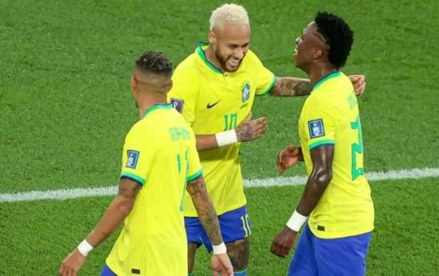 "Heç kim "Qızıl top"u ondan daha çox haqq etmir" - Neymar 