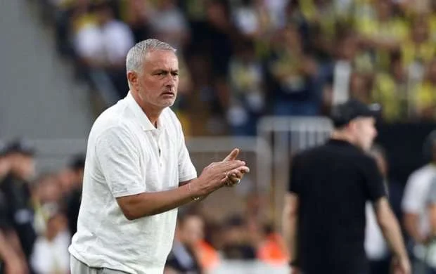 Mourinyu iki məşhur ispanı komandasına gətirir 