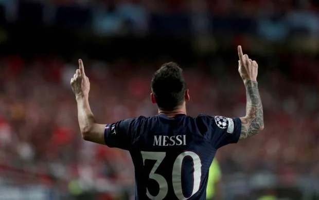 PSJ-nin 21-ci əsrdəki ən yaxşı oyunçusu müəyyənləşdi - Görün, Messi neçəncidir? 