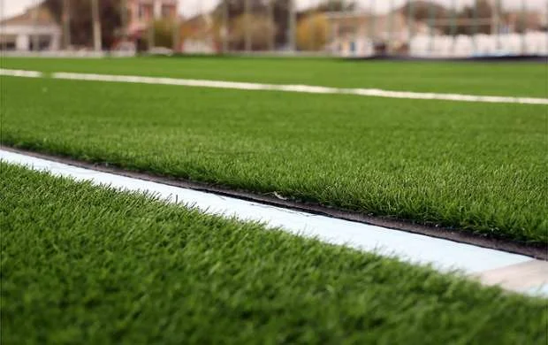 Binə stadionunda süni ot örtüyü dəyişdirilir - FOTOLAR 