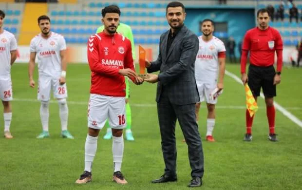 PFL Bernardo Dias mükafatlandırdı 