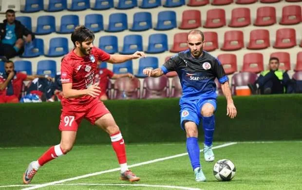 İddialılardan asan qələbə 