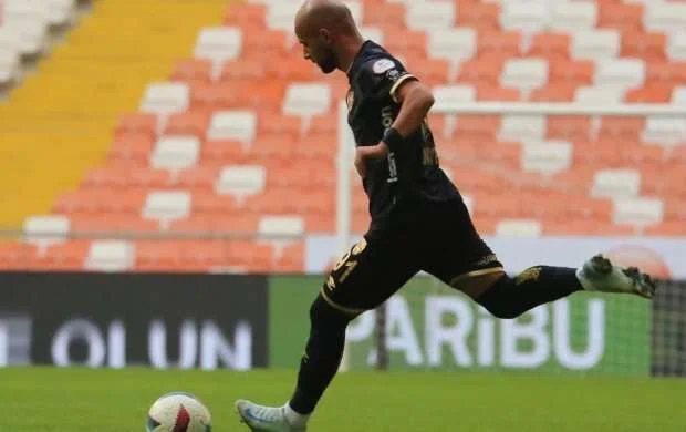 Coşqunlu "Bandırmaspor" Vüsalın komandasını məğlub etdi 