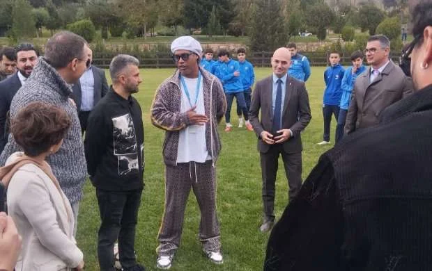 Ronaldinyonun Azərbaycana səfəri başa çatdı 
