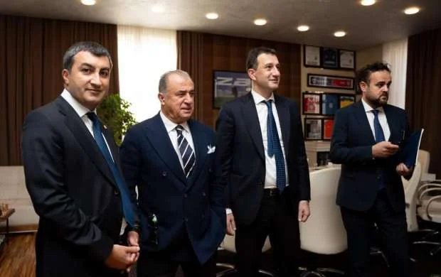 Terim Fərid Qayıbovla görüşdü 