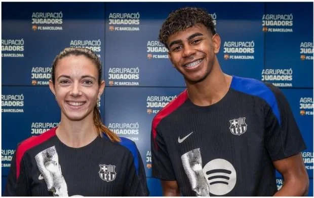 "Barselona"nın futbolçularına mükafat təqdim edildi 