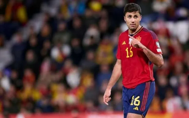 "Mənə "Real"dan zəng vursalar..." - Rodri 