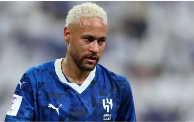 Neymar karyerasını bitirmək istədiyini etiraf etdi 
