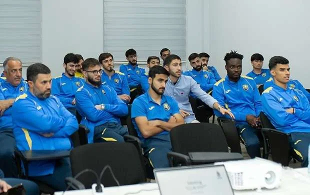 Komitə sədri "Kəpəz"lə görüş keçirdi 