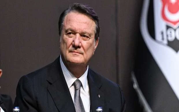 “Beşiktaş”ın prezidenti istefa verdi 