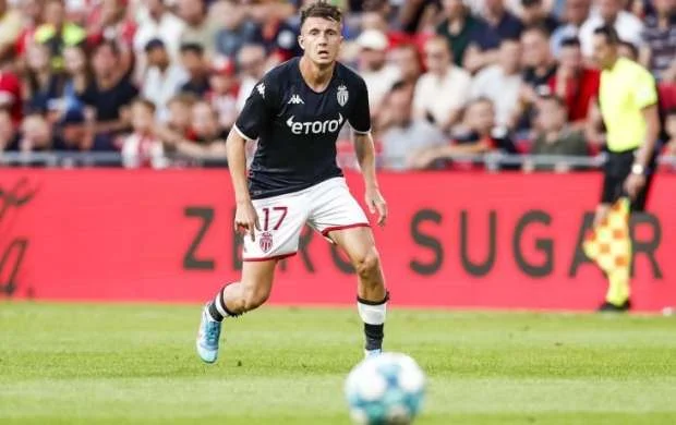 Rus futbolçu "Benfika"dan aldıqları dramatik yenilgiyə belə reaksiya verdi 