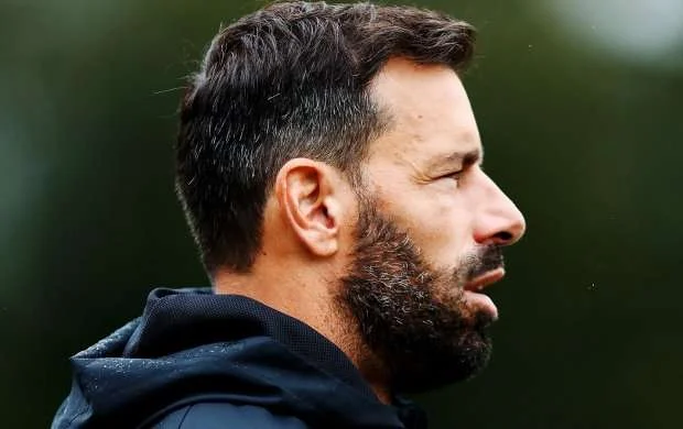 Nistelroy Premyer Liqa klubunda - RƏSMİ 